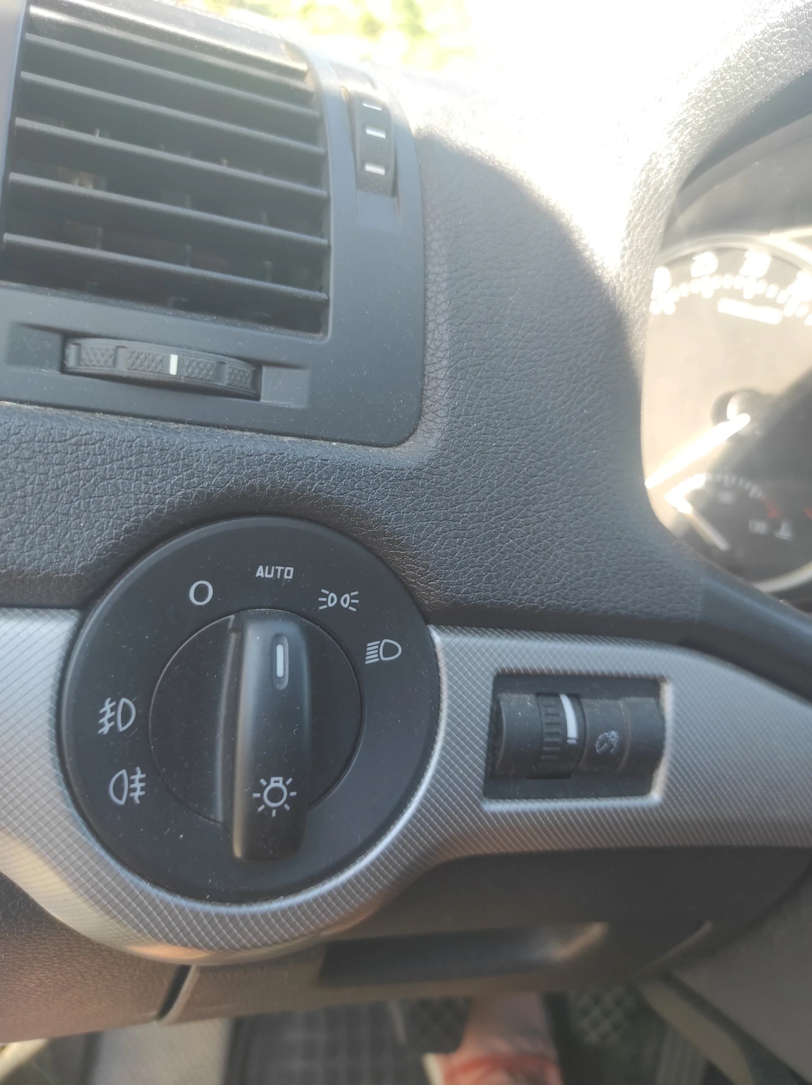 Skoda Octavia, снимка 14 - Автомобили и джипове - 55730508