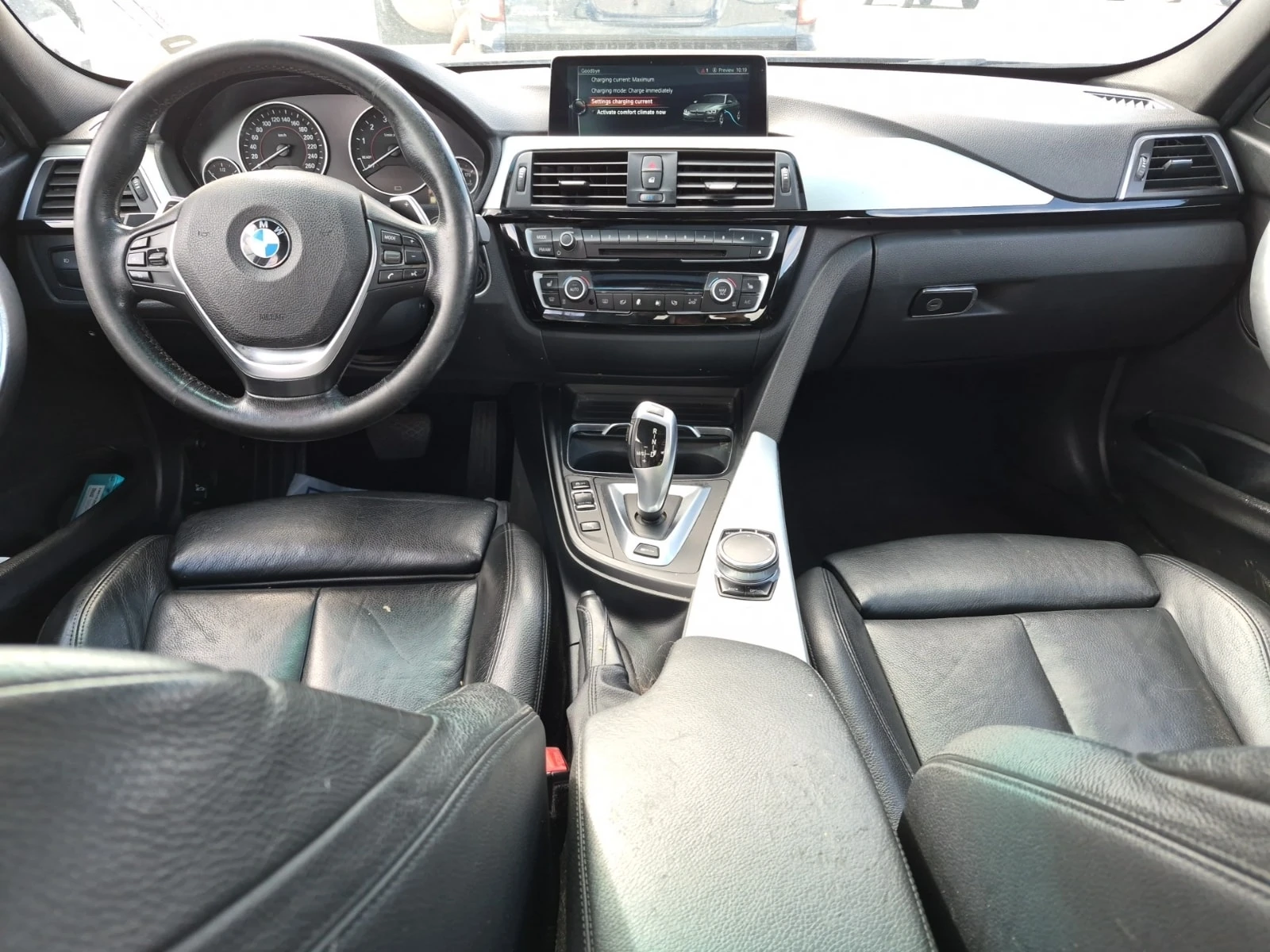 BMW 330 * 330E * HEAD-UP * ПОДГРЕ* ШИБИДАХ* CARFAX * , снимка 9 - Автомобили и джипове - 56076553