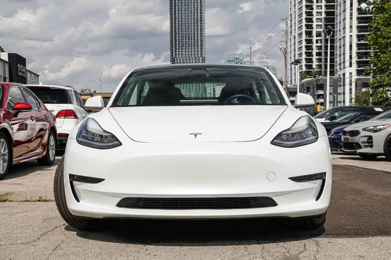 Tesla Model 3 Long Range* AWD* 360* Подгреви* , снимка 2 - Автомобили и джипове - 56565914