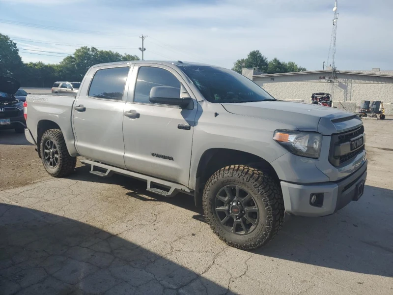 Toyota Tundra CREWMAX SR5, снимка 4 - Автомобили и джипове - 47332288