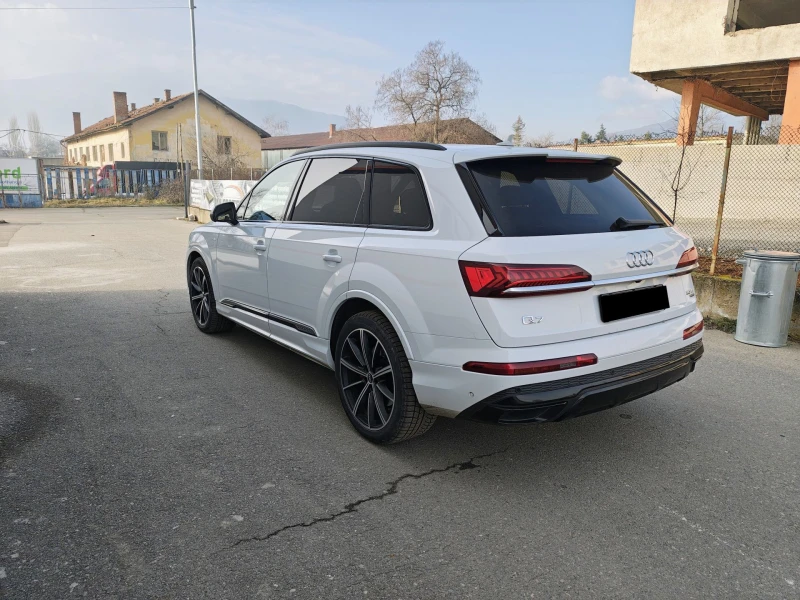 Audi Q7, снимка 3 - Автомобили и джипове - 48927718