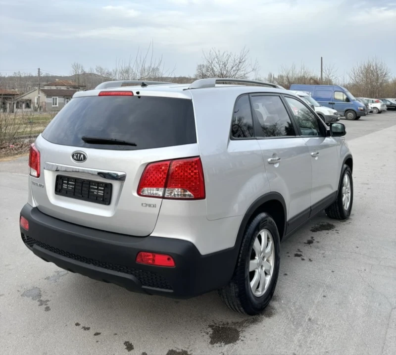 Kia Sorento 2.2 CRDI НОВ ВНОС   ЛИЗИНГ , снимка 5 - Автомобили и джипове - 52037517