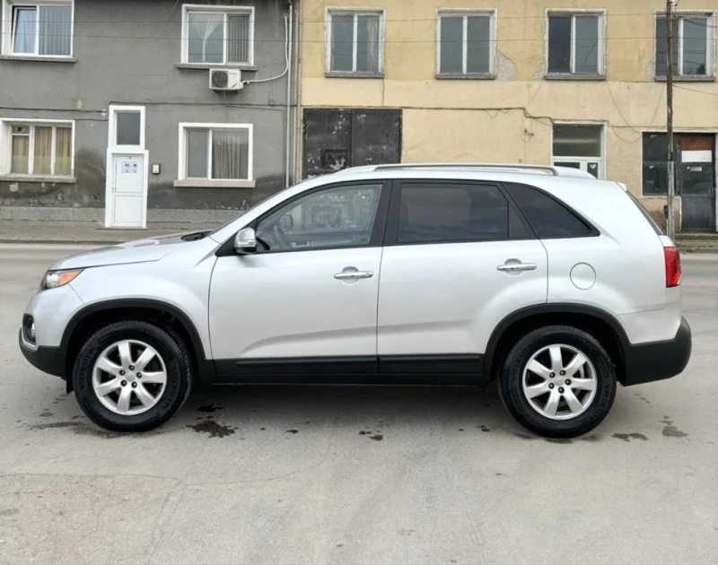 Kia Sorento 2.2 CRDI НОВ ВНОС   ЛИЗИНГ , снимка 8 - Автомобили и джипове - 52037517