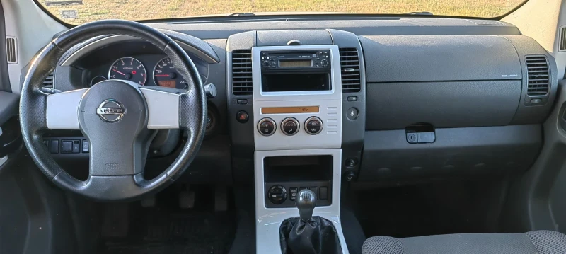 Nissan Pathfinder, снимка 9 - Автомобили и джипове - 52530592