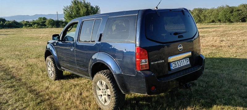 Nissan Pathfinder, снимка 6 - Автомобили и джипове - 52530592