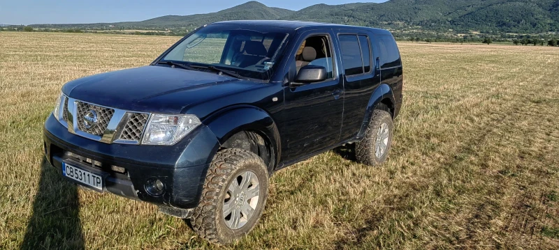 Nissan Pathfinder, снимка 8 - Автомобили и джипове - 52530592