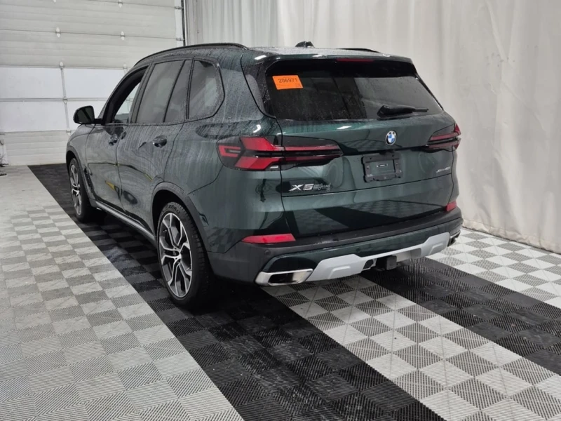 BMW X5 * Xdrive4.0i* Pano* HeadUp* B58* 360, снимка 4 - Автомобили и джипове - 53339375