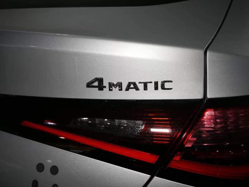 Mercedes-Benz GLC 200/AMG/204HP/COUPE/4M/DISTRONIC/NIGHT/360/277f - изображение 7