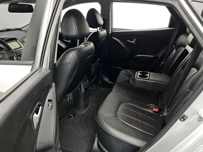 Hyundai Tucson 4Wd Smart, снимка 11 - Автомобили и джипове - 53560649