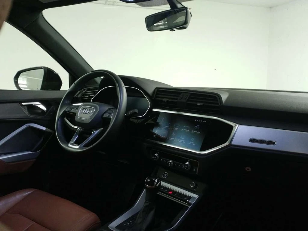 Audi Q3 * quattro Premium * CARFAX * ЦЕНА ДО БГ - изображение 9