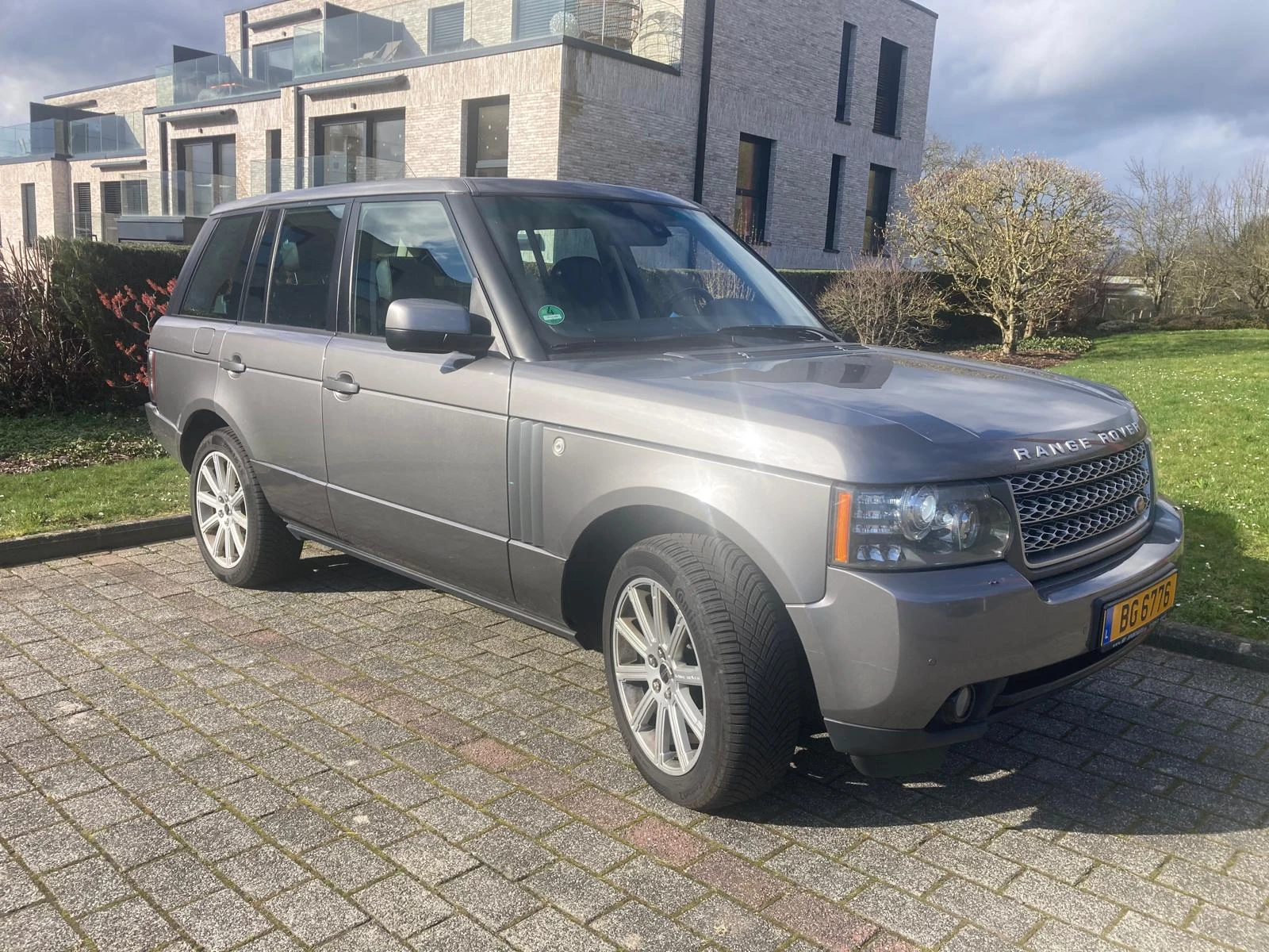 Land Rover Range rover TDV8, снимка 2 - Автомобили и джипове - 54055753