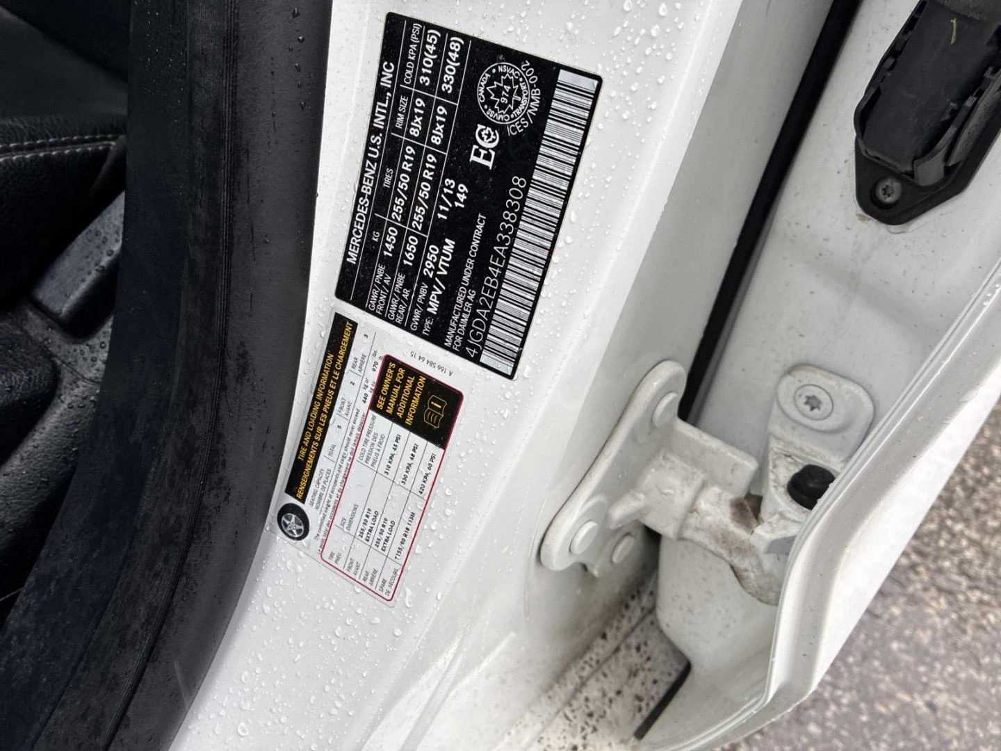 Mercedes-Benz ML 350 Harman/Kardon* 360View* Keyless* Подгрев* Пано, снимка 11 - Автомобили и джипове - 54110521