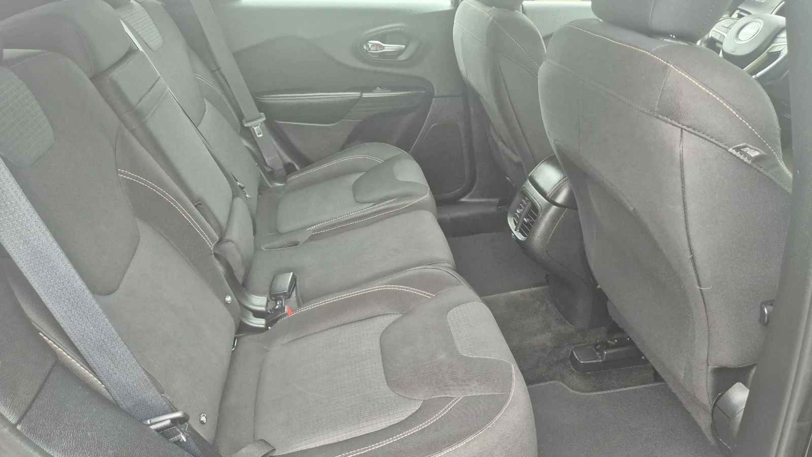 Jeep Cherokee 2.2crdi 185�.�. | Mobile.bg � ����������� 15