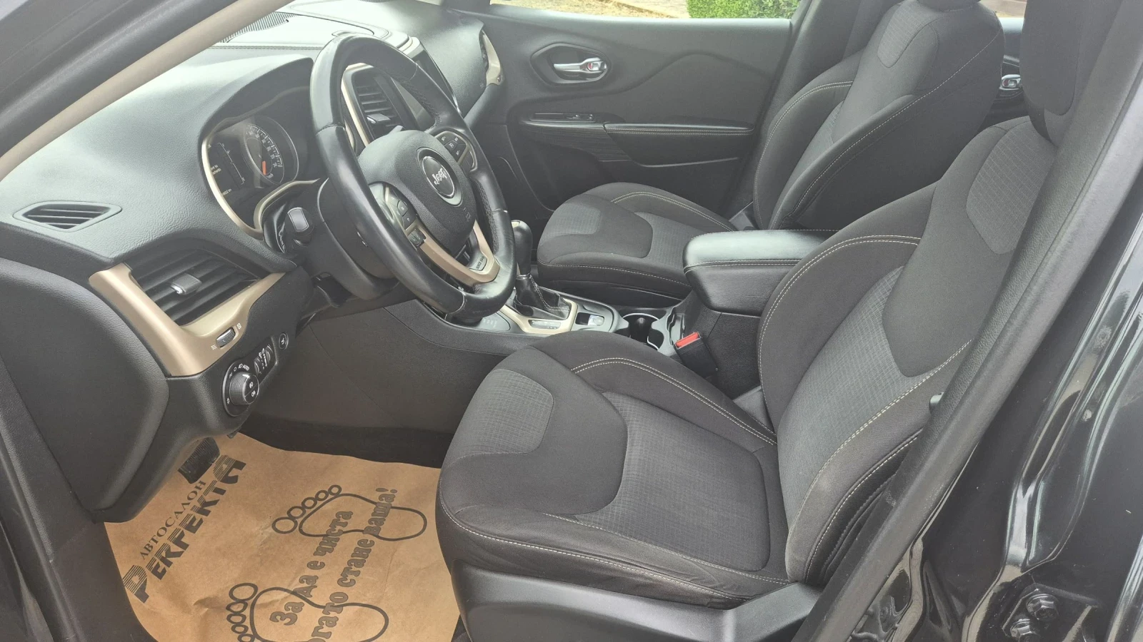 Jeep Cherokee 2.2crdi 185�.�. | Mobile.bg � ����������� 12
