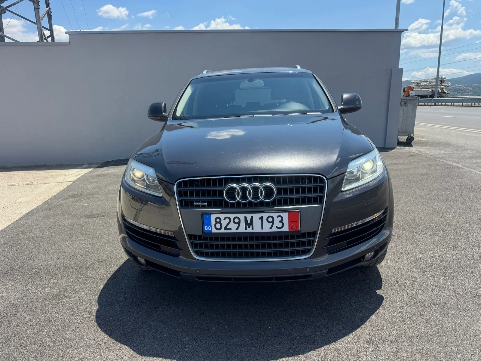 Audi Q7 3.0TDI 7 местен , снимка 2 - Автомобили и джипове - 55173478