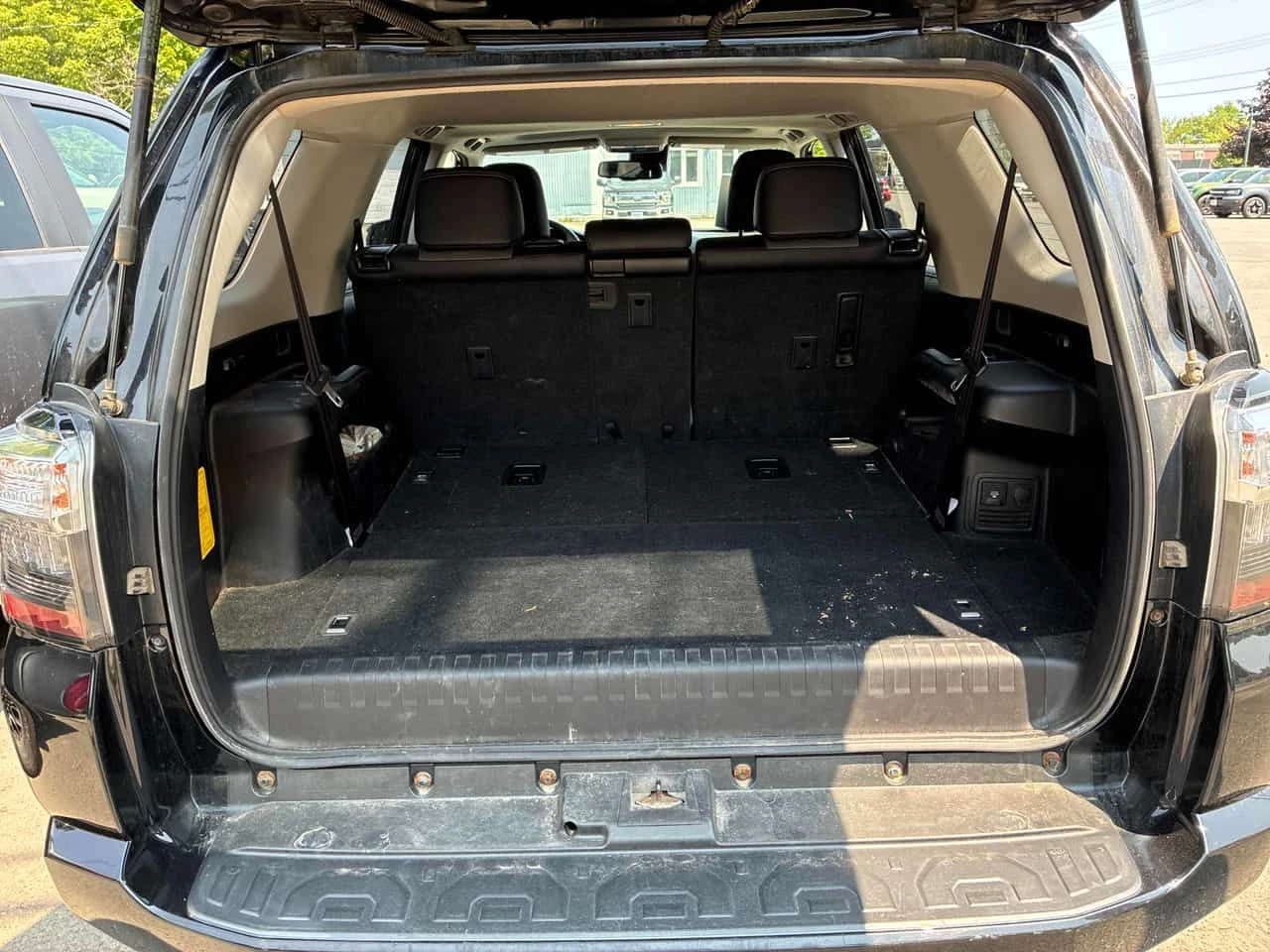 Toyota 4runner * 4WD * CARFAX * ОПЦИЯ ЗА ФИНАНСИРАНЕ, снимка 15 - Автомобили и джипове - 55193555