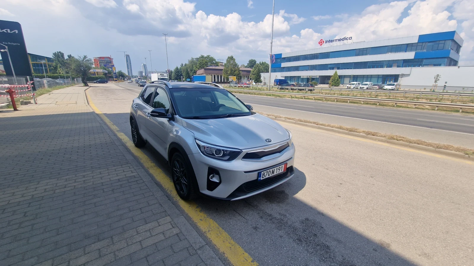 Kia Stonic, снимка 4 - Автомобили и джипове - 55670298