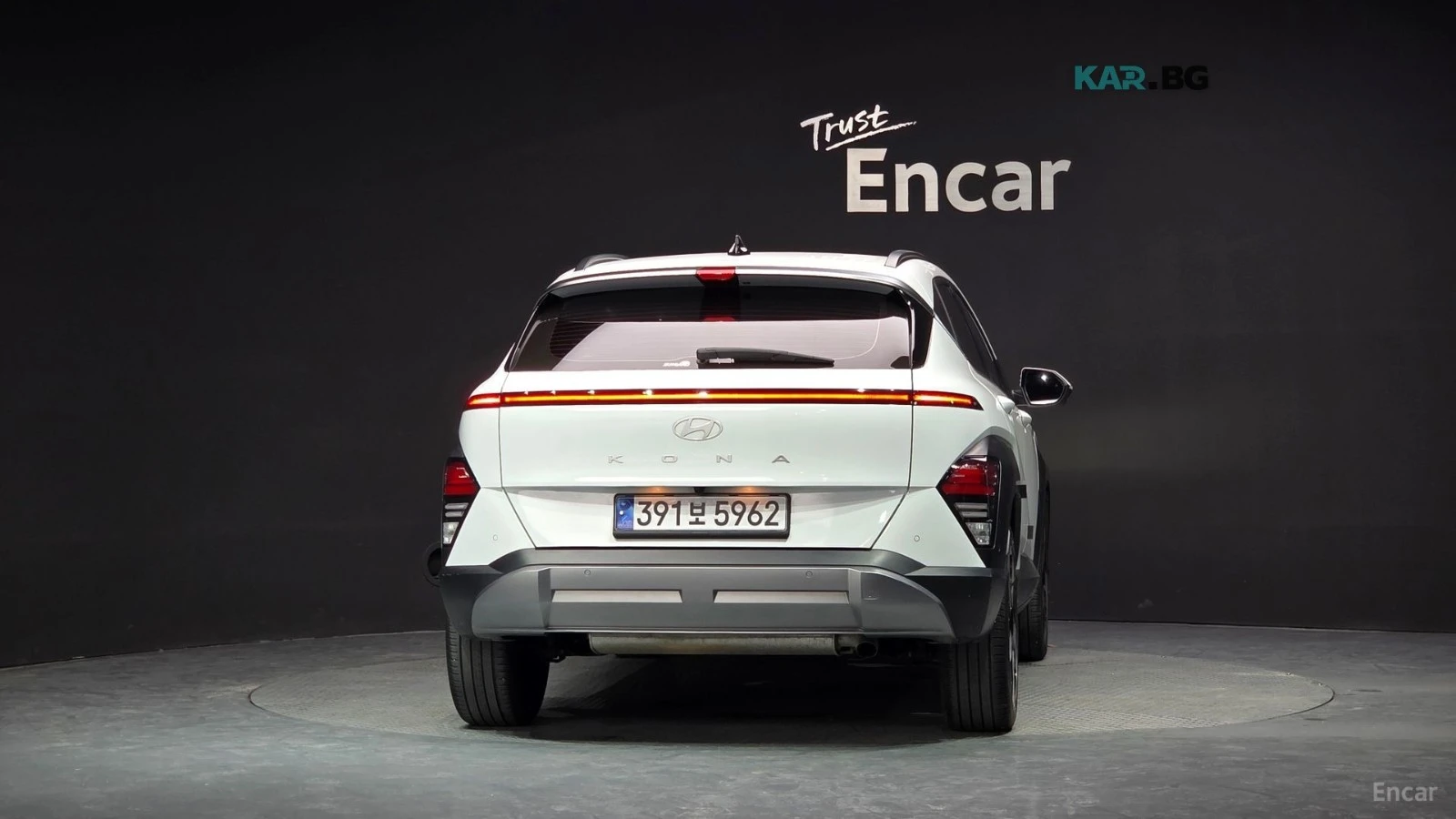 Hyundai Kona 1.6T* INSPIRATION* КОЖА* ПОДГРЕВ* ОБДУХВАНЕ* 360* , снимка 4 - Автомобили и джипове - 56009468