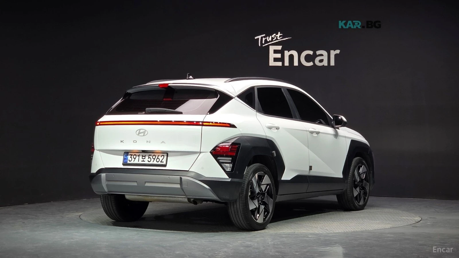 Hyundai Kona 1.6T* INSPIRATION* КОЖА* ПОДГРЕВ* ОБДУХВАНЕ* 360* , снимка 2 - Автомобили и джипове - 56009468