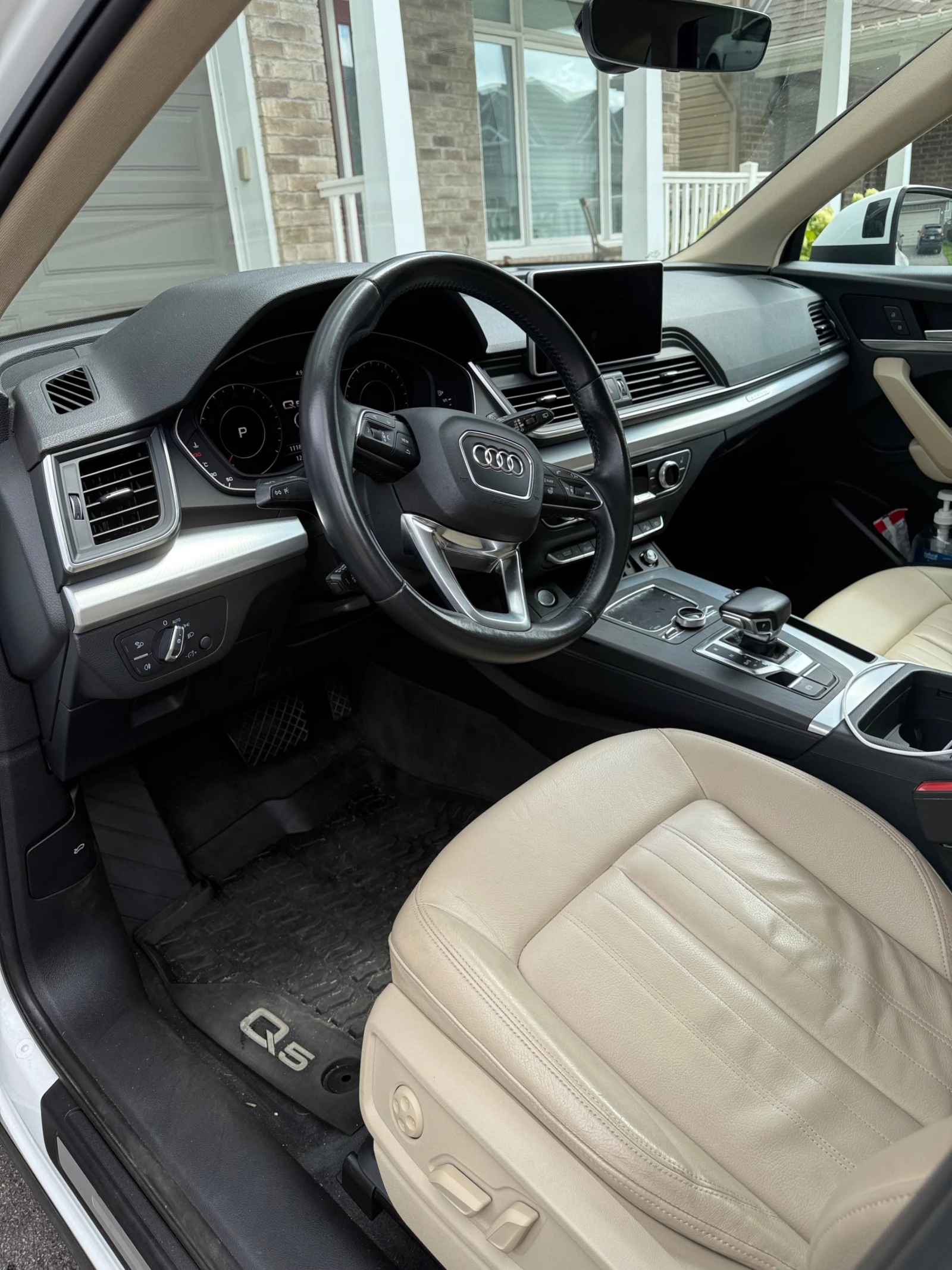 Audi Q5 * Progressiv * CARFAX * ОПЦИЯ ЗА ФИНАНСИРАНЕ, снимка 5 - Автомобили и джипове - 56156430