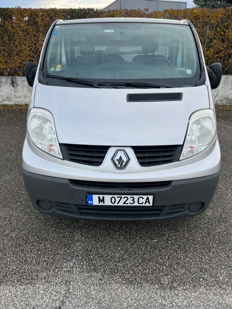 Renault Trafic, снимка 2 - Бусове и автобуси - 48132730