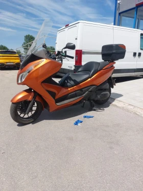 ������ Honda Forza