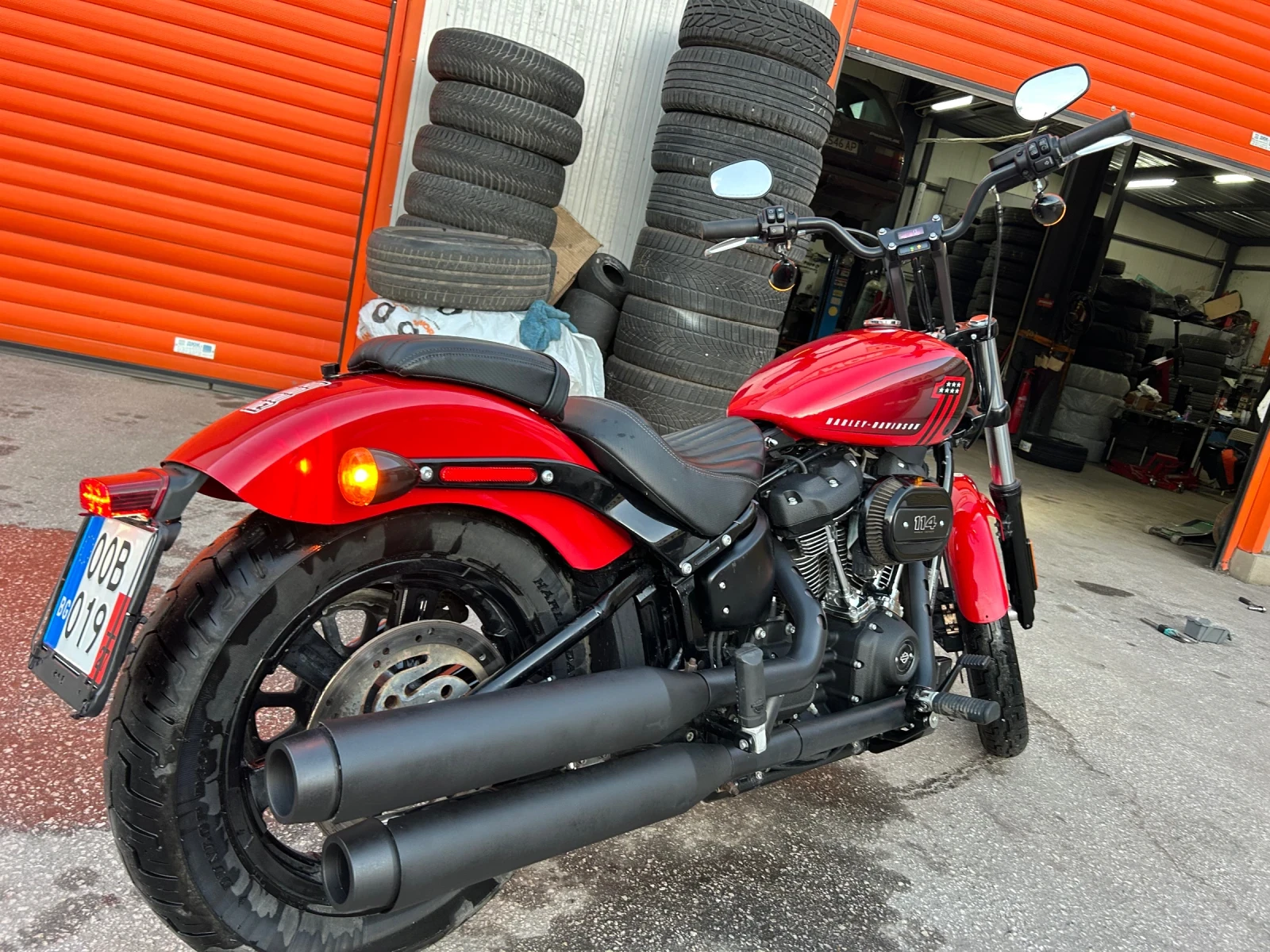 Harley-Davidson Softail Street bob 114ci traction control 2023г. NEW  - изображение 4