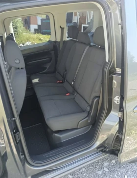 VW Caddy 2.0TDI ПЕРФЕКТЕН, снимка 13