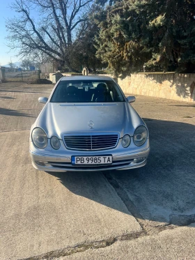 Mercedes-Benz E 200 2.0 , снимка 12