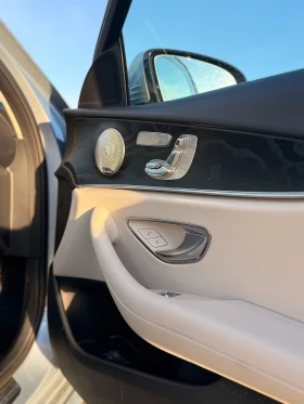 Mercedes-Benz E 300 - 49599 лв. / 25359.57 € - 32916953 11
