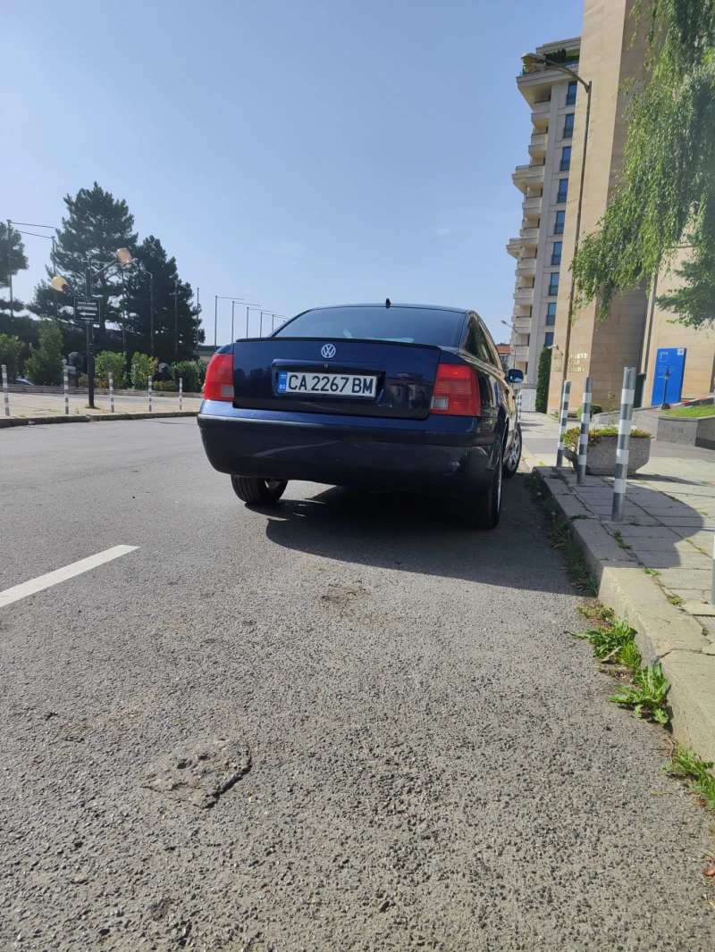 VW Passat, снимка 9 - Автомобили и джипове - 47400948