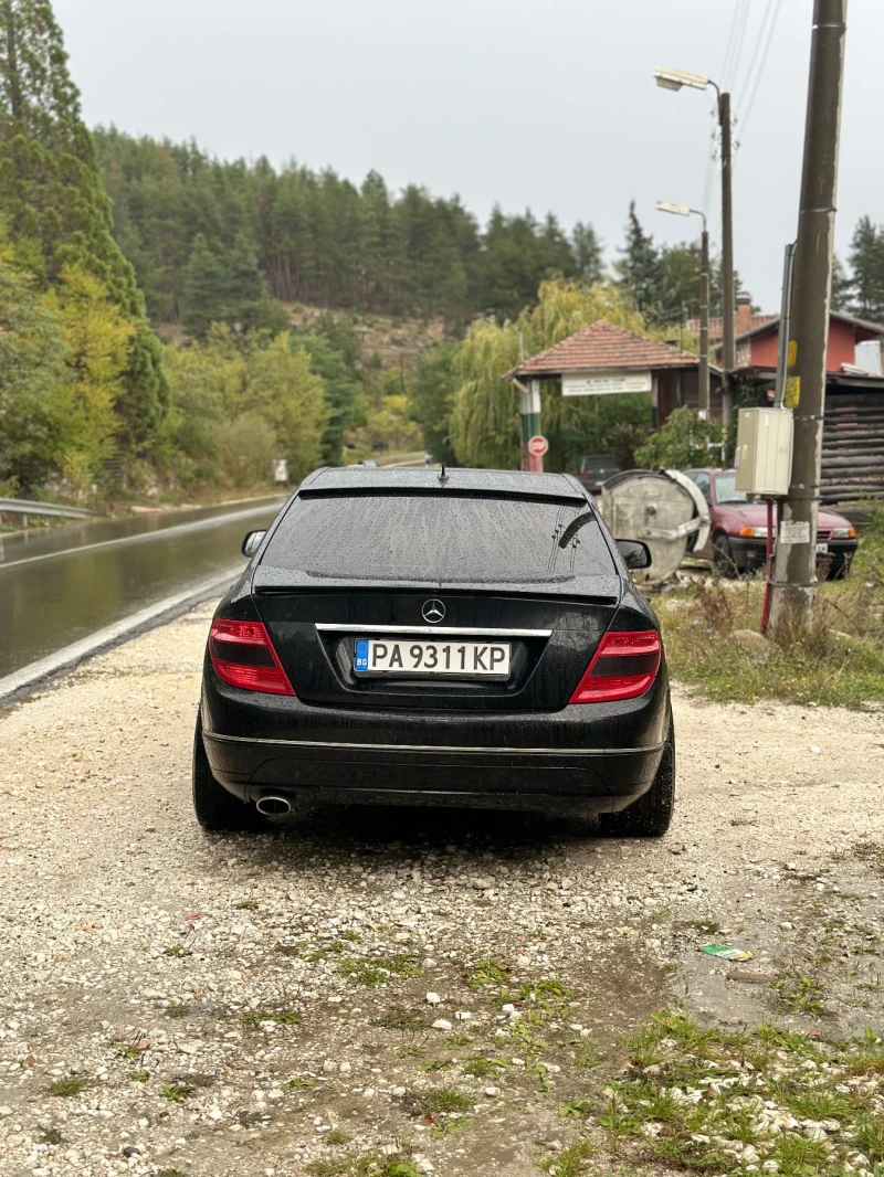 Mercedes-Benz C 220, снимка 5 - Автомобили и джипове - 47393509