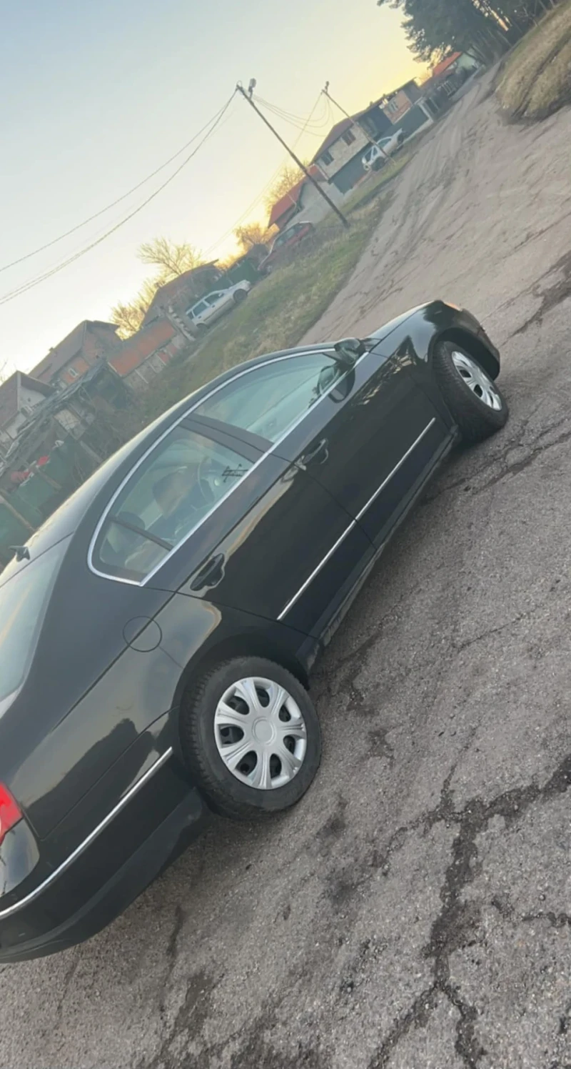 VW Passat 2.0 TDI, снимка 4 - Автомобили и джипове - 48384165