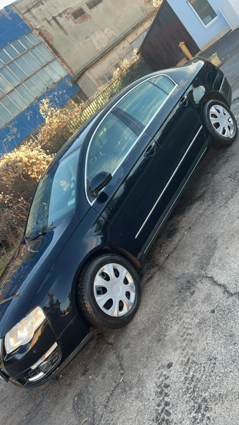 VW Passat 2.0 TDI, снимка 2 - Автомобили и джипове - 48384165