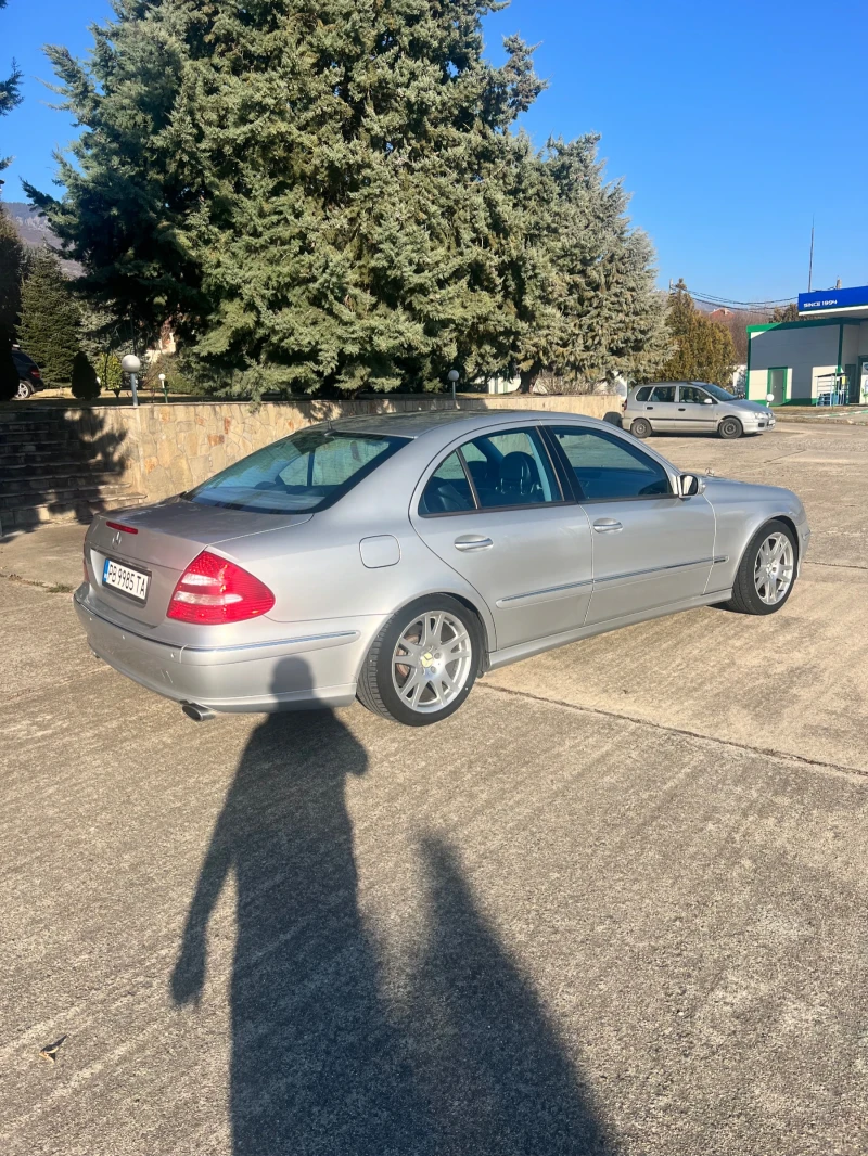 Mercedes-Benz E 200 2.0 , снимка 9 - Автомобили и джипове - 49550710