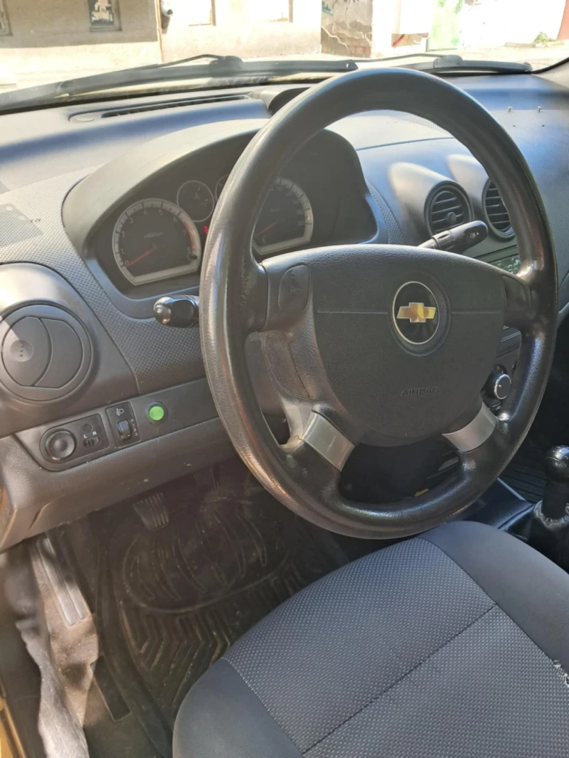 Chevrolet Aveo 1.2 16v, снимка 5 - Автомобили и джипове - 52191974