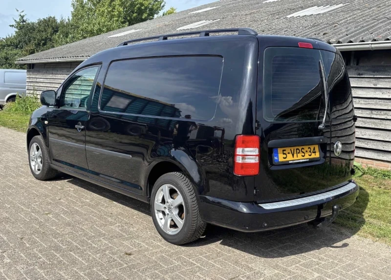 VW Caddy 1.6 DSG, снимка 5 - Автомобили и джипове - 52150863