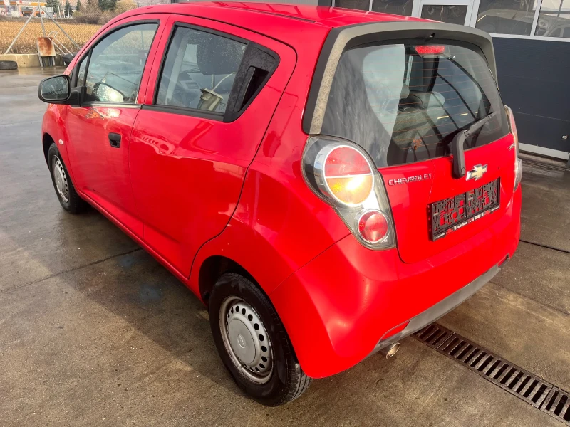 Chevrolet Spark, снимка 4 - Автомобили и джипове - 52489047