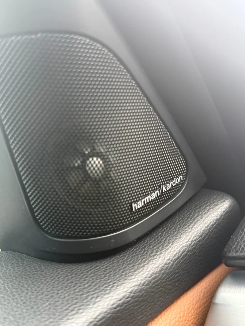 BMW 330 Facelift Full Full , снимка 10 - Автомобили и джипове - 52584622