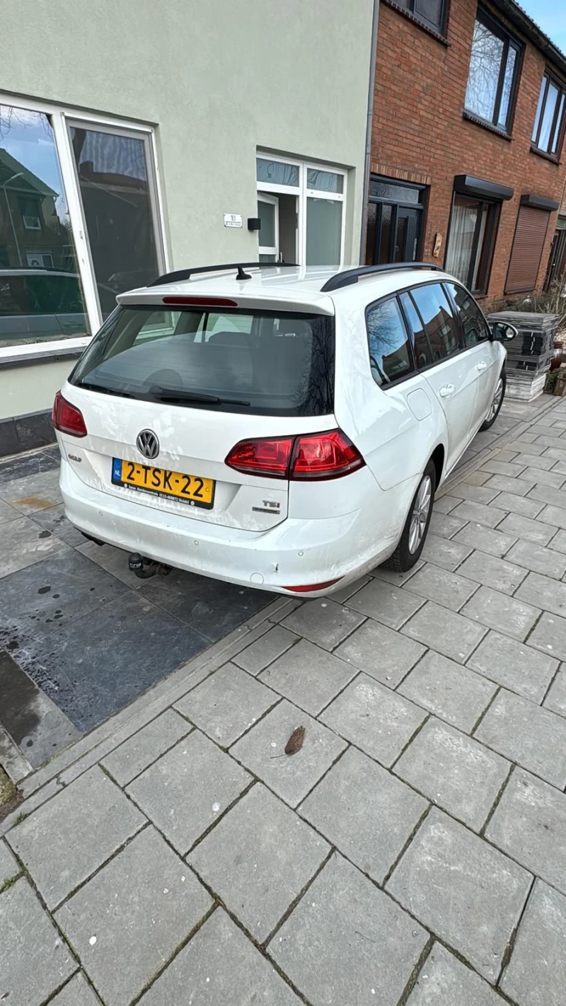 VW Golf, снимка 4 - Автомобили и джипове - 52632273