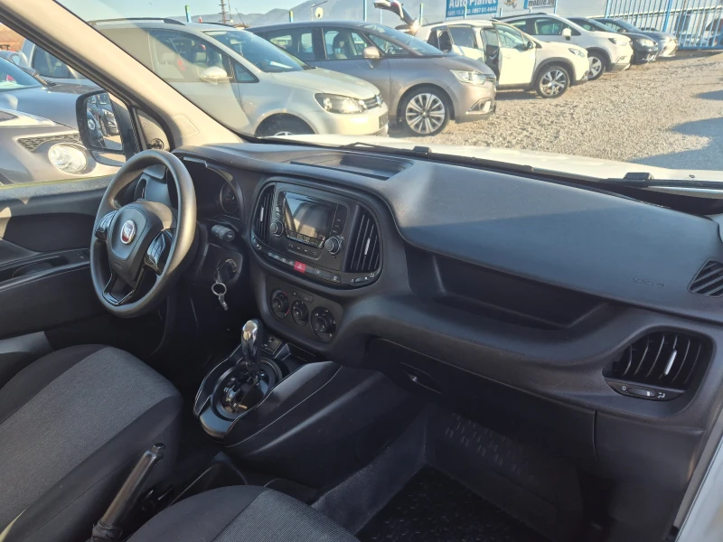 Fiat Doblo 1.6 m-jet avtomat, снимка 10 - Автомобили и джипове - 52810158