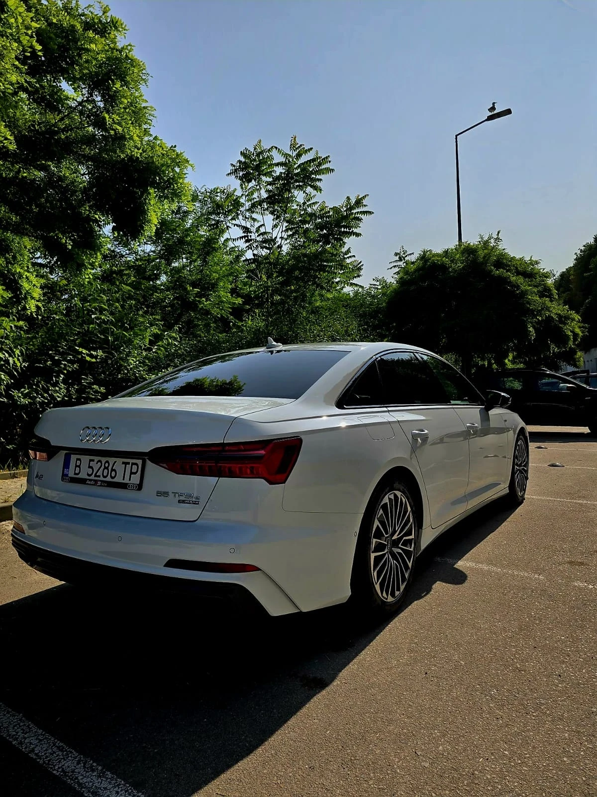Audi A6 55TFSIe Quattro S-line - изображение 5