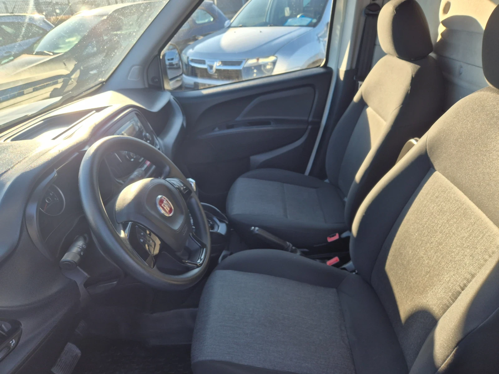 Fiat Doblo 1.6 m-jet avtomat - изображение 8