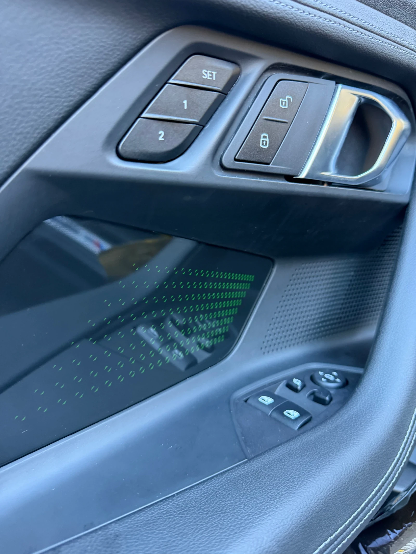 BMW 240  - изображение 8