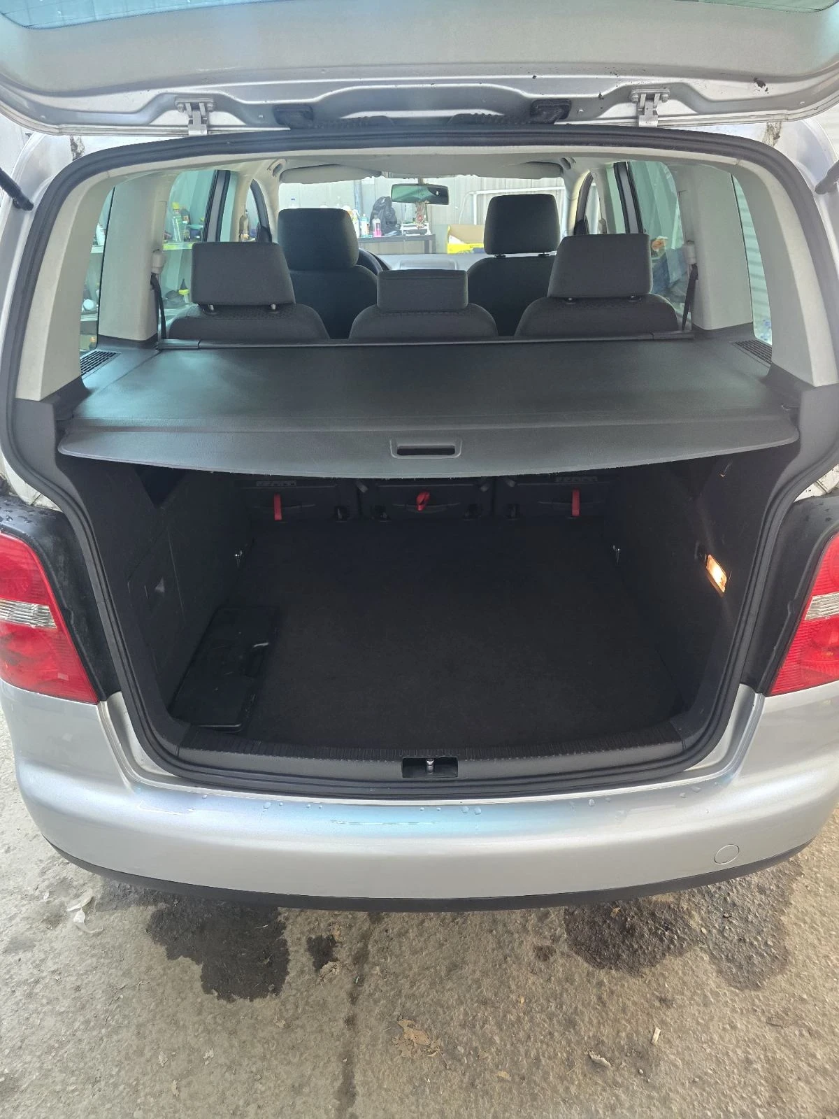 VW Touran, снимка 6 - Автомобили и джипове - 53878896