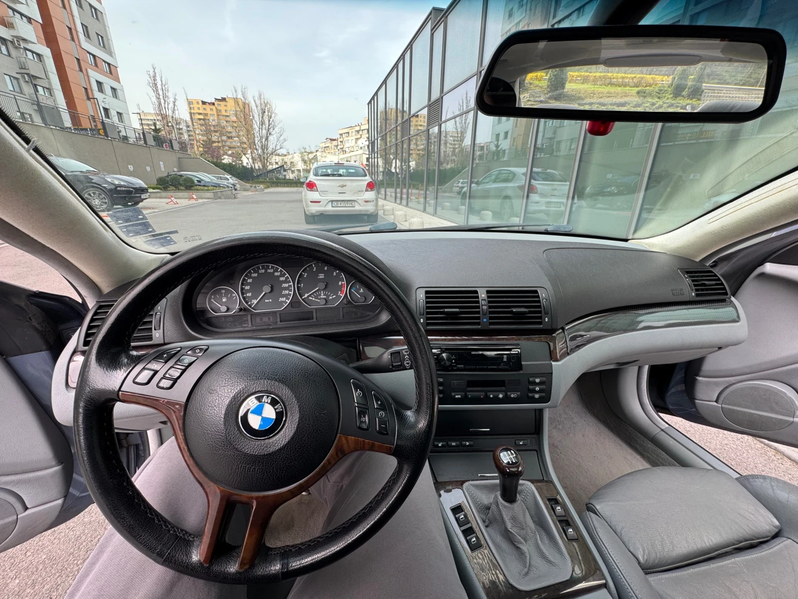 BMW 330, снимка 6 - Автомобили и джипове - 54180968