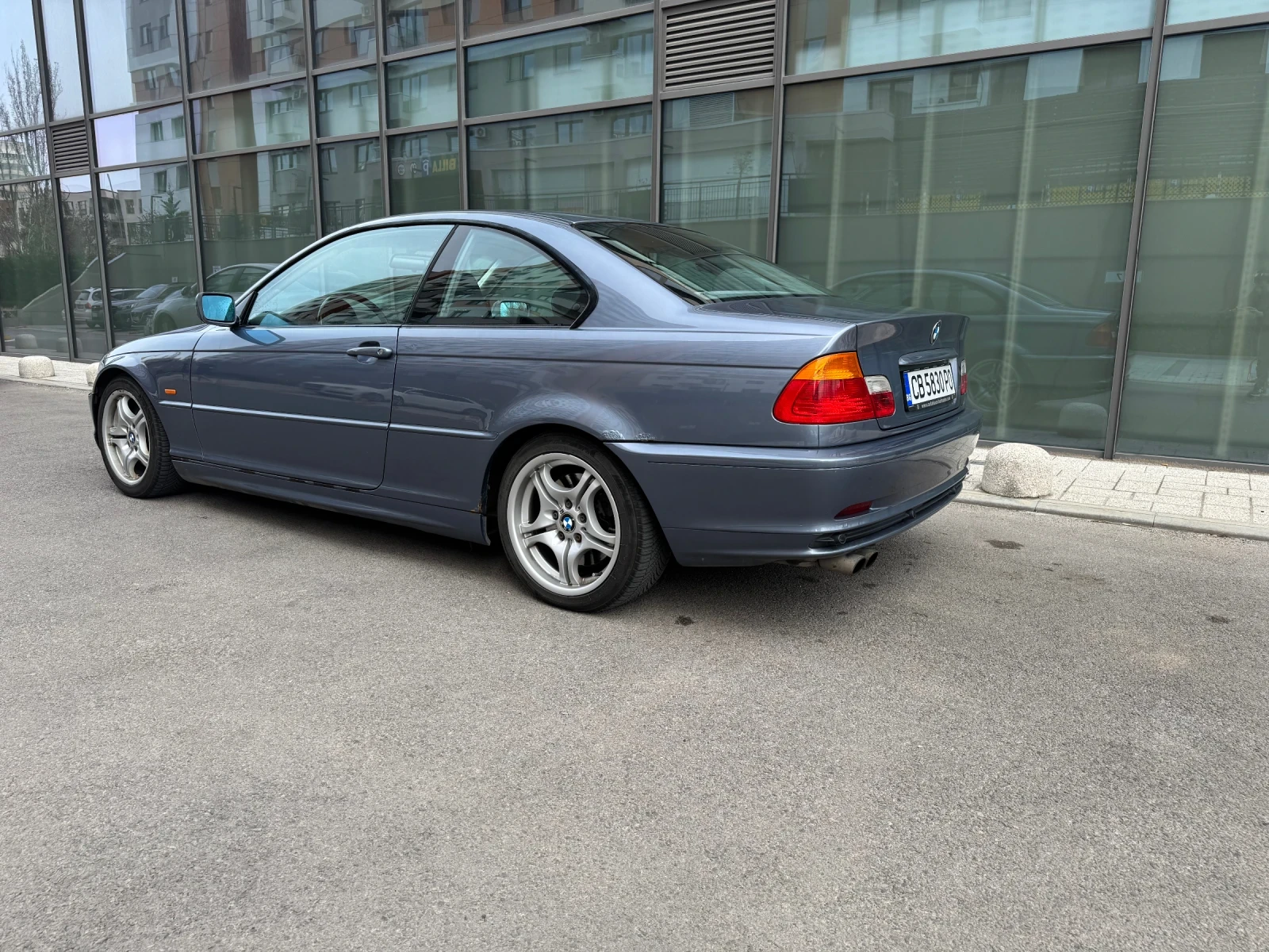 BMW 330, снимка 3 - Автомобили и джипове - 54180968