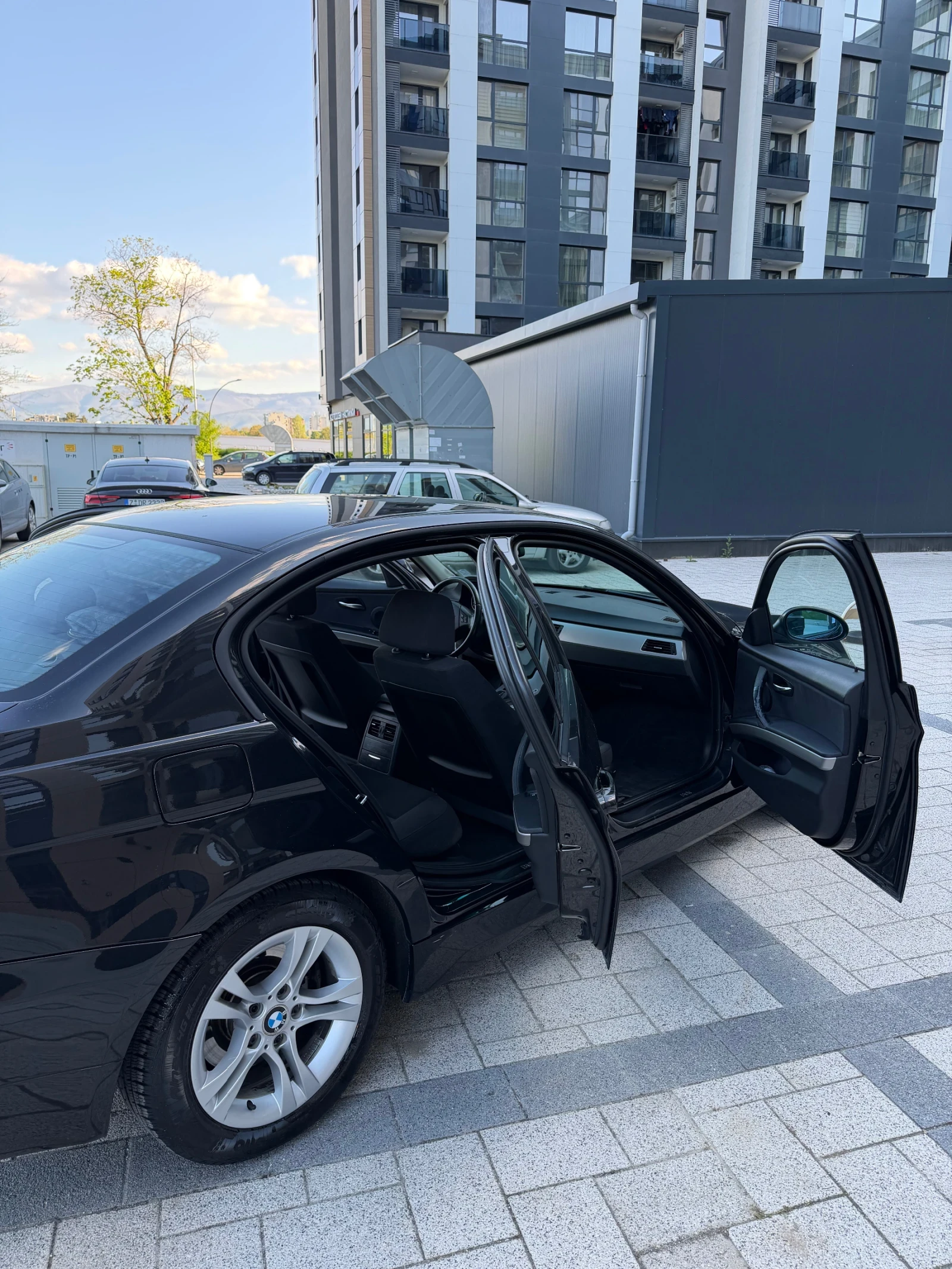 BMW 320 Фейс Мотор N47 177.кс, снимка 13 - Автомобили и джипове - 54295434