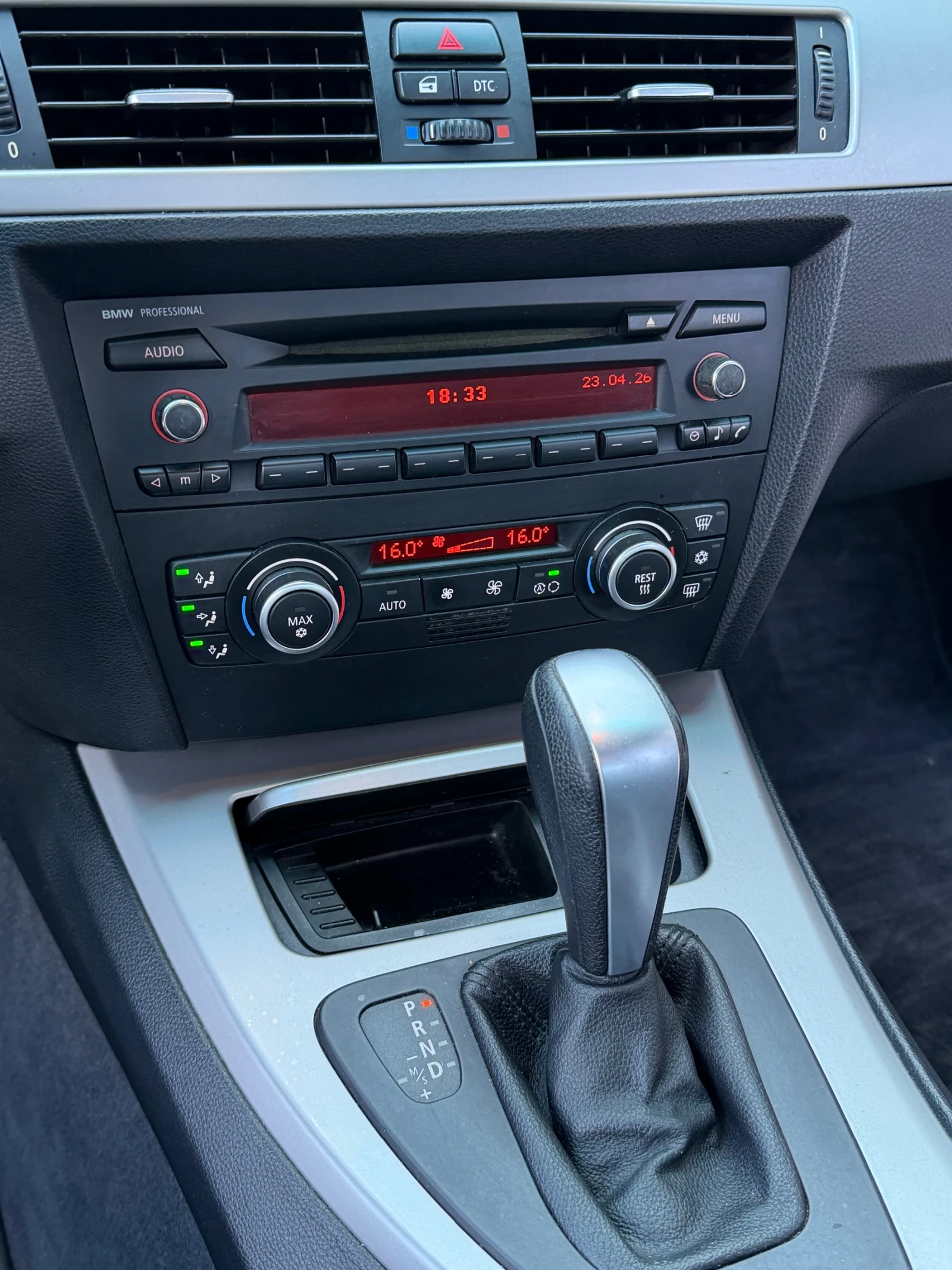 BMW 320 Фейс Мотор N47 177.кс, снимка 6 - Автомобили и джипове - 54295434