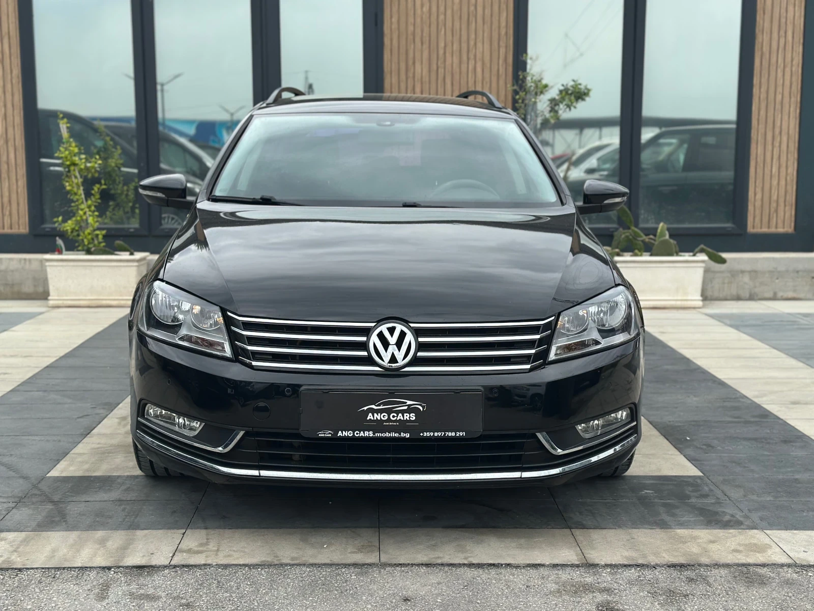 VW Passat * 2.0TDI* DSG* СЕРВИЗНА ИСТОРИЯ* , снимка 3 - Автомобили и джипове - 54466756